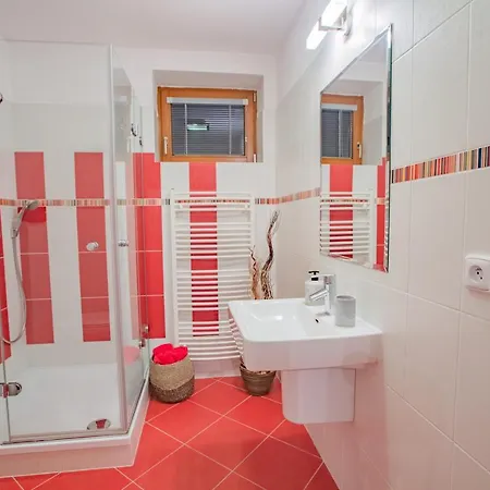 Komfort Nyaraló Lipótszentmiklós