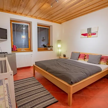 Nyaraló Komfort Lipótszentmiklós